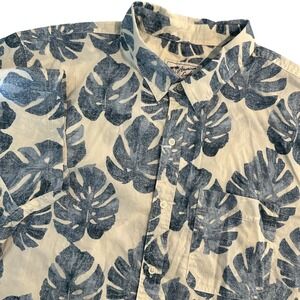 American Eagle Mens XXL Monstera Leaf Print Short Sleeve Button Down Shirt Blue